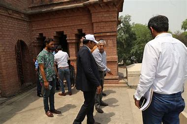 Thai Ambassador and Lahore Museum Director